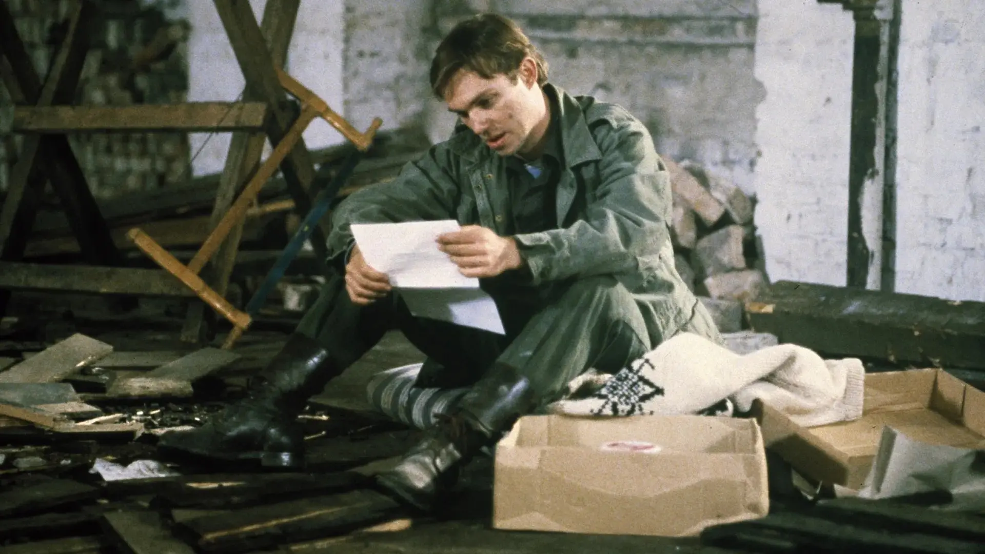 Berlin Tunnel 21 backdrop